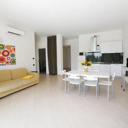 Goethe Aparthotel 3*